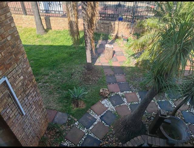 3 BEDROOM HOUSE FOR SALE IN DASPOORT ESTATE